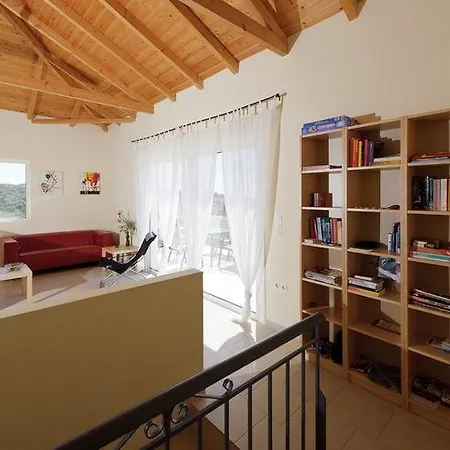 Beautiful Villa In Akritochori Greece With Swimming Pool 菲尼孔塔