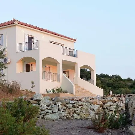 Beautiful Villa In Akritochori Greece With Swimming Pool Finikounta