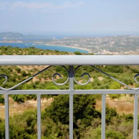 Beautiful Villa In Akritochori Greece With Swimming Pool 菲尼孔塔