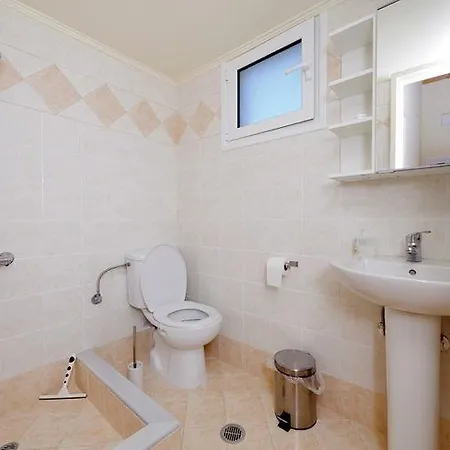 Beautiful Villa In Akritochori Greece With Swimming Pool Finikounta